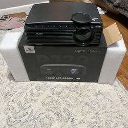 1080 P LCD projector New