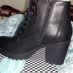 New With Tags High-quality Brand Woman's Ankle Boots Size 10 Military Style By Soda Brand $40 Check Out All Pictures 
