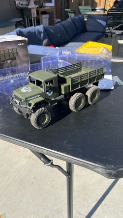 Xingrui 1:18 Transporter-8 RC