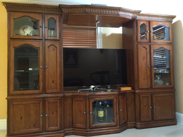 Tv Stand From El Dorado Furniture For In Hialeah Fl Offerup Tv Stand From El Dorado Furniture