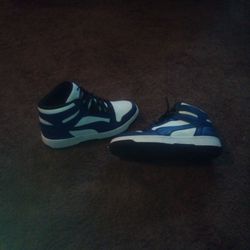 Pumas Size 10 And A Half
