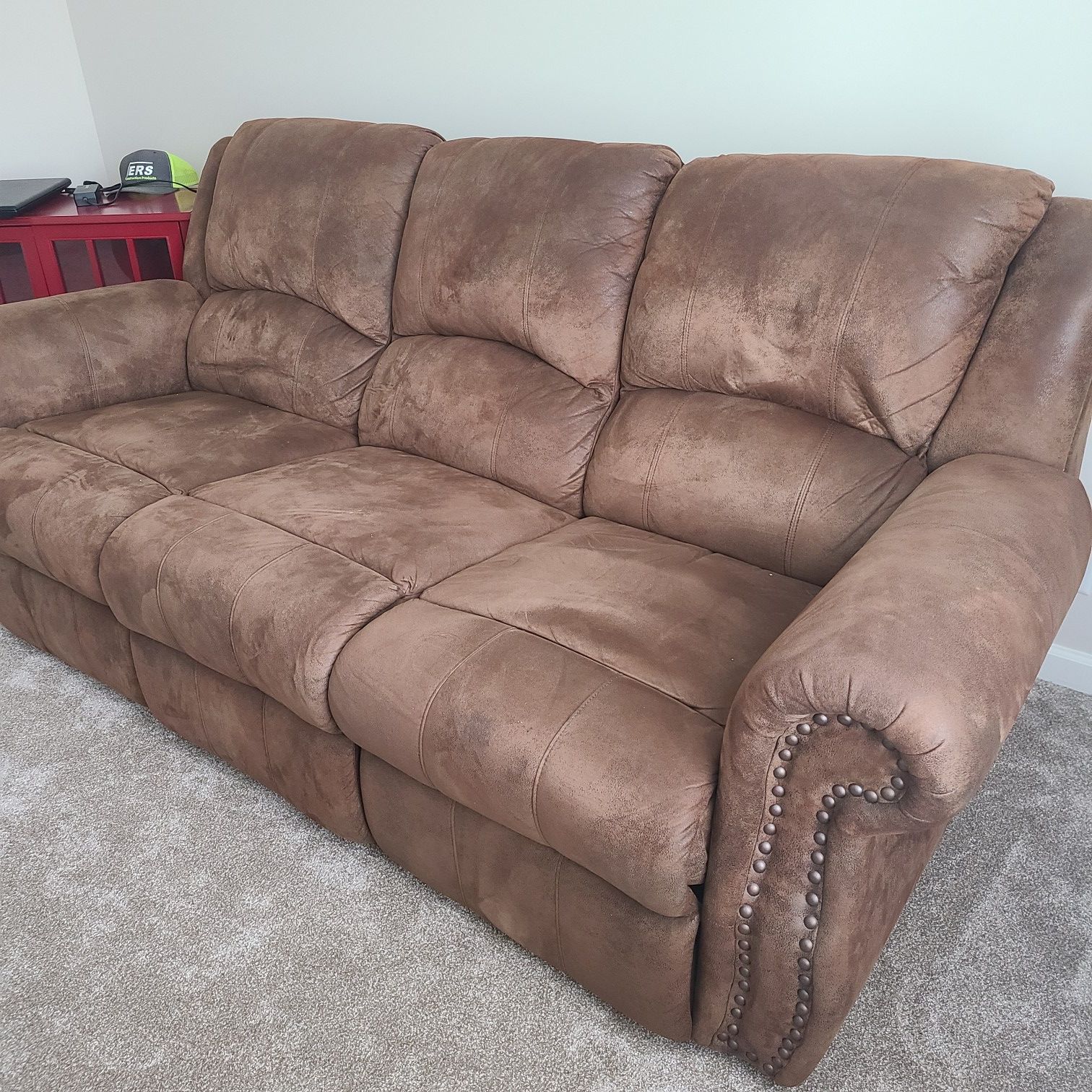 Recliner sofa