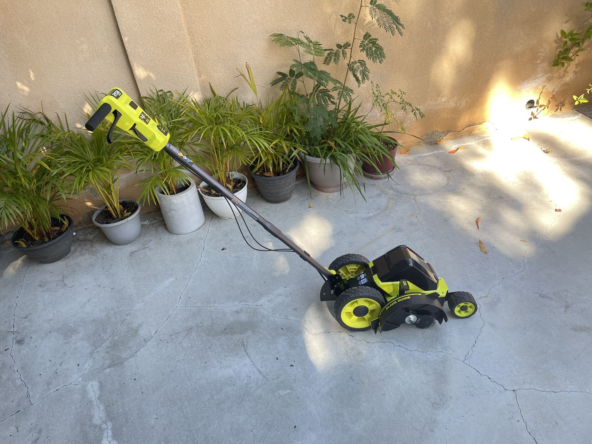 40V HP Brushless 9 in. Cordless Edger (Tool Only)