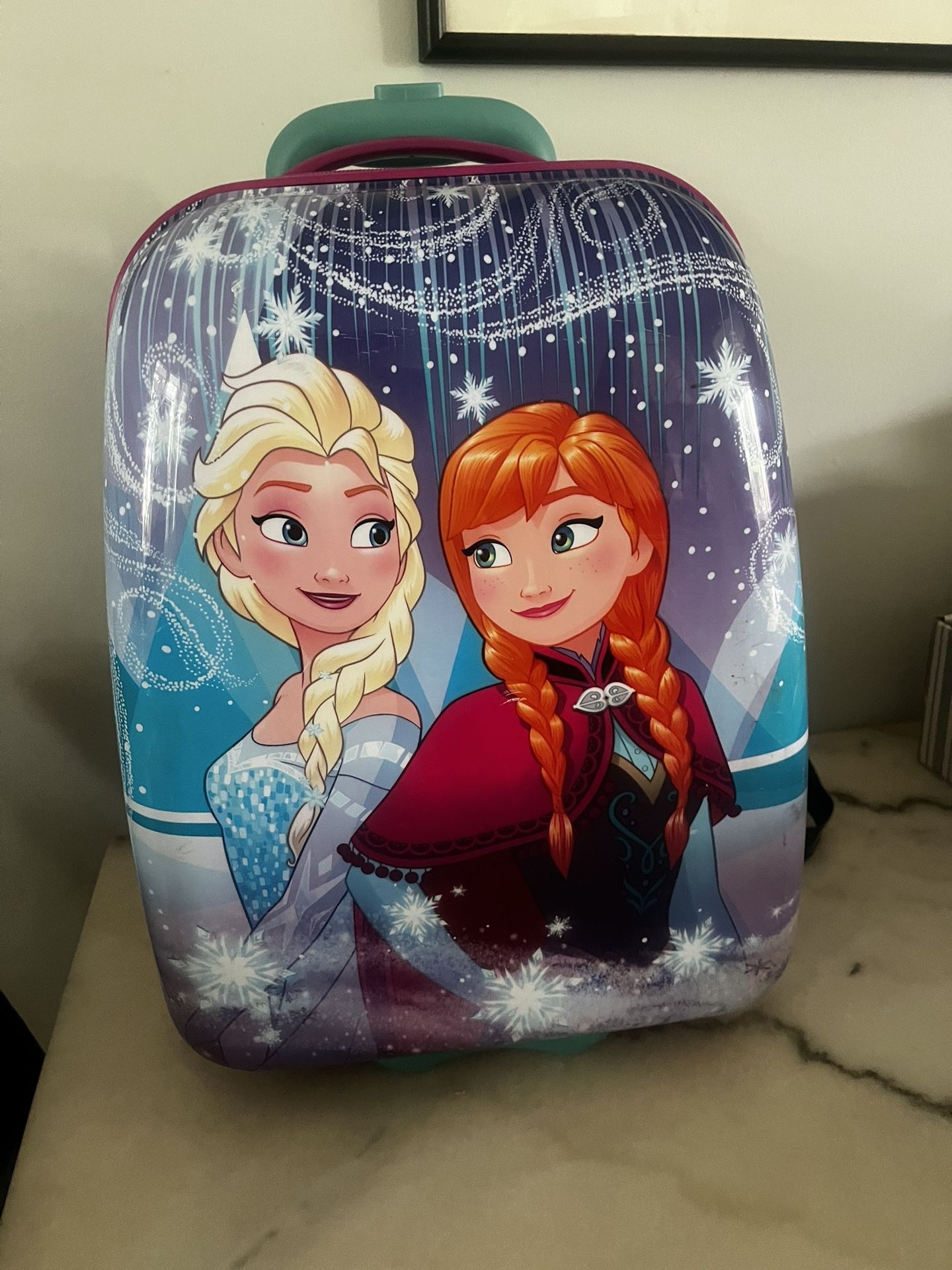Frozen Hard Case Suitcase W Mini Backpack
