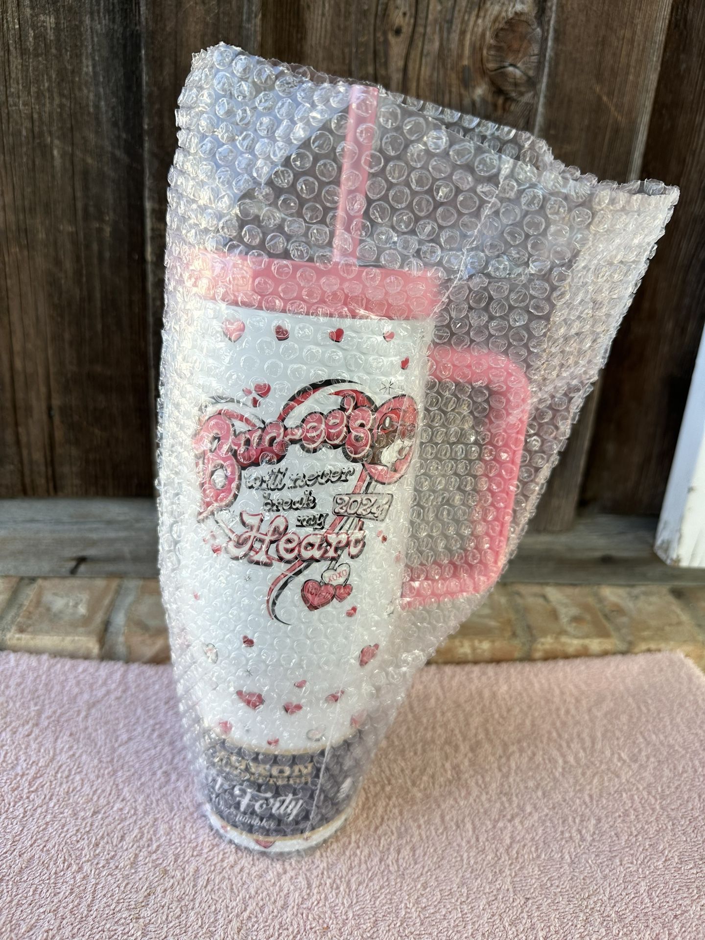 2024 Buc-ee’s Bucee’s Valentines Day Cup 40oz Yukon Tumbler IN HAND