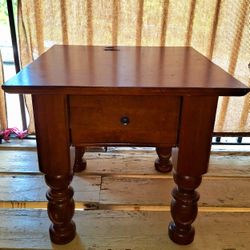Pottery Barn Single-Drawer End Table 