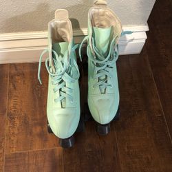 Roller Skates 