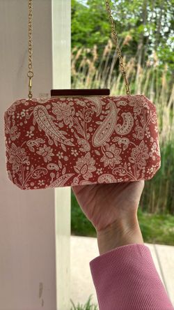 Brand New Avery Wooden Frame Paisley Bandana Clutch/shoulder Bag