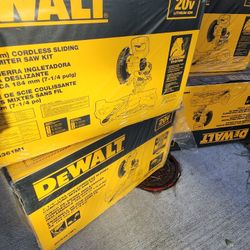 DEWALT 20V MAX Cordless 7-1/4 in. Sliding Miter Saw with 20V 4.0Ah Battery