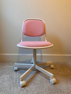Children's desk chair