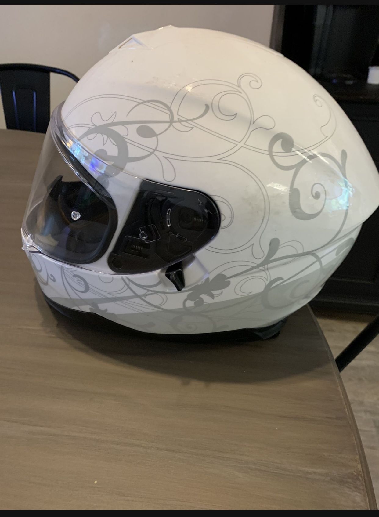 Woman’s Motorcycle Helmit