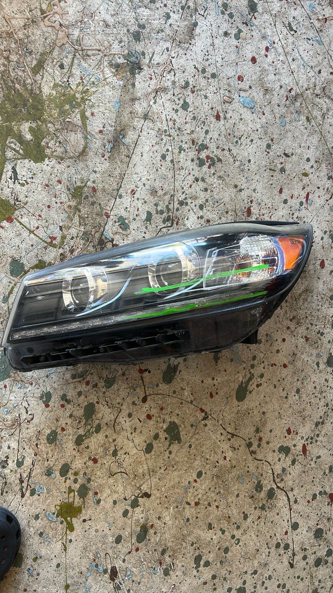 2019 Kia Sorento Driver Side Headlight