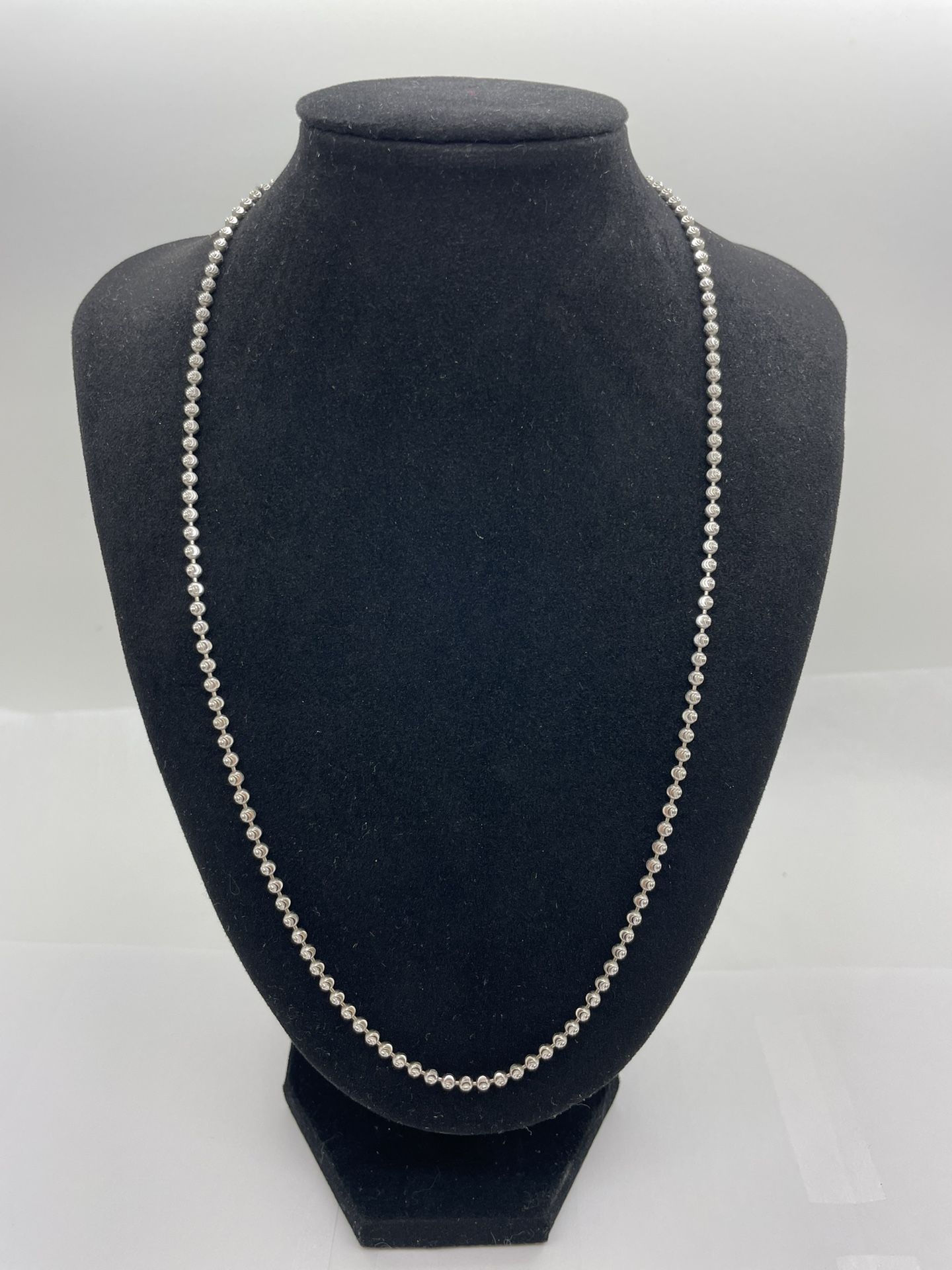 MOON BEADS CHAIN 14KT WHITE GOLD, 22” LENGHT, 15.4 GRAMS.