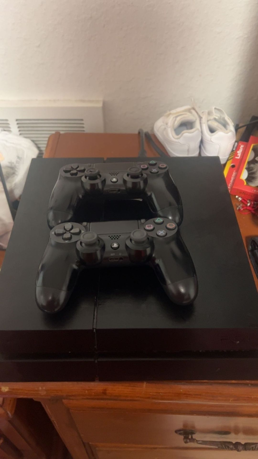 Ps4 2 Controllers