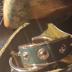 Zoe Hoops By Erin McDermott (With Heart Box)