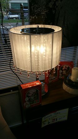 Table lamp