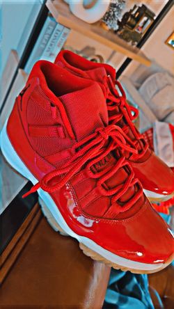 Win like 96 Jordan 11s size 10.5