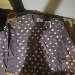 Champion Sweatshirt Women Size XL Purple White Crew Neck With C Logo 