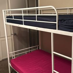 Bunk bed