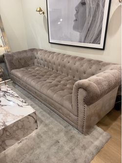 Z Gallery Velvet Gray Tufted Couch