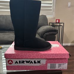 Womens Boots -Size 7 1/2