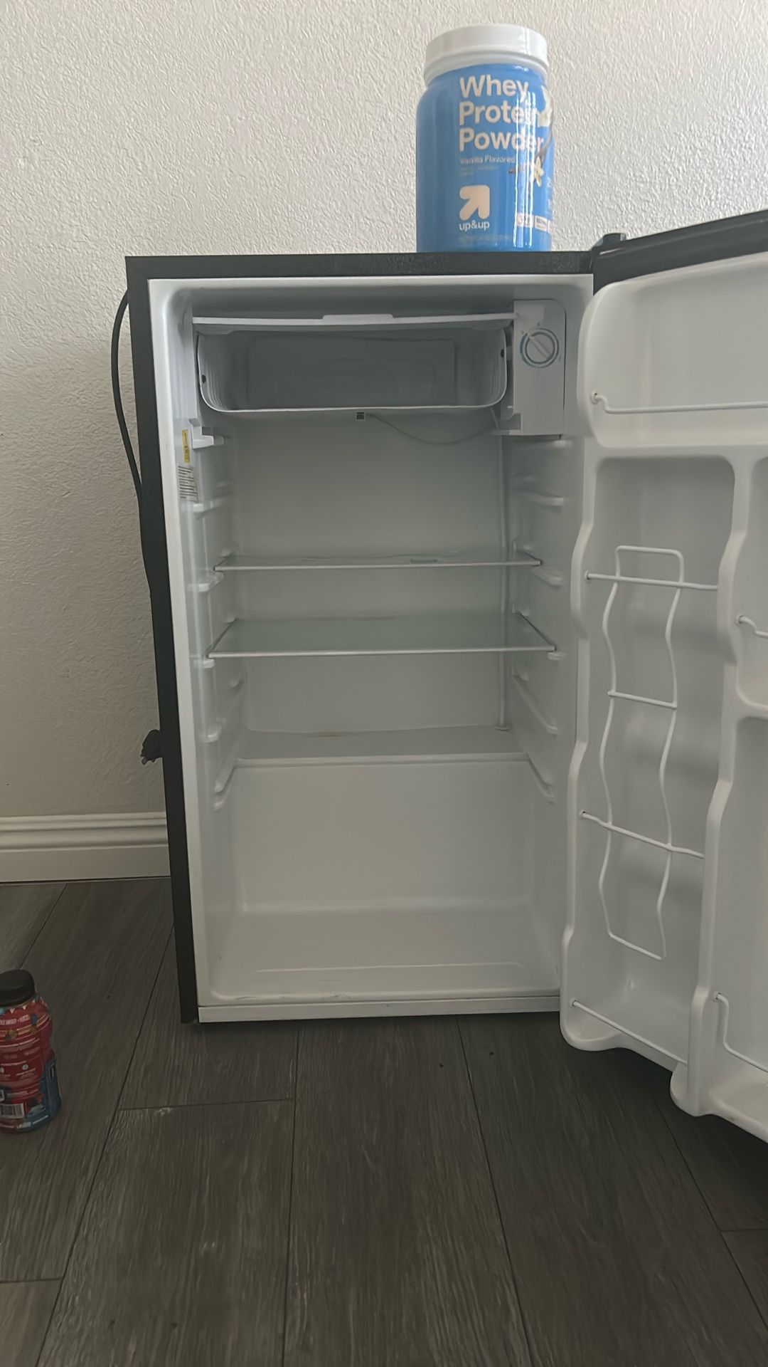 Minie Fridge