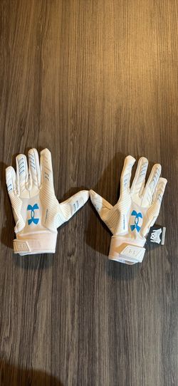 Under Armour Football Gloves