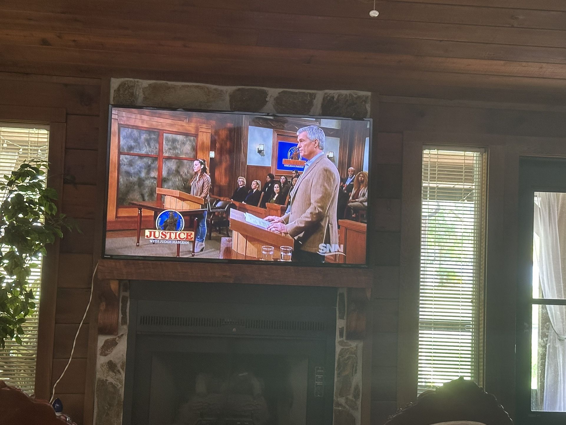 Phillips ROKU YV 65”