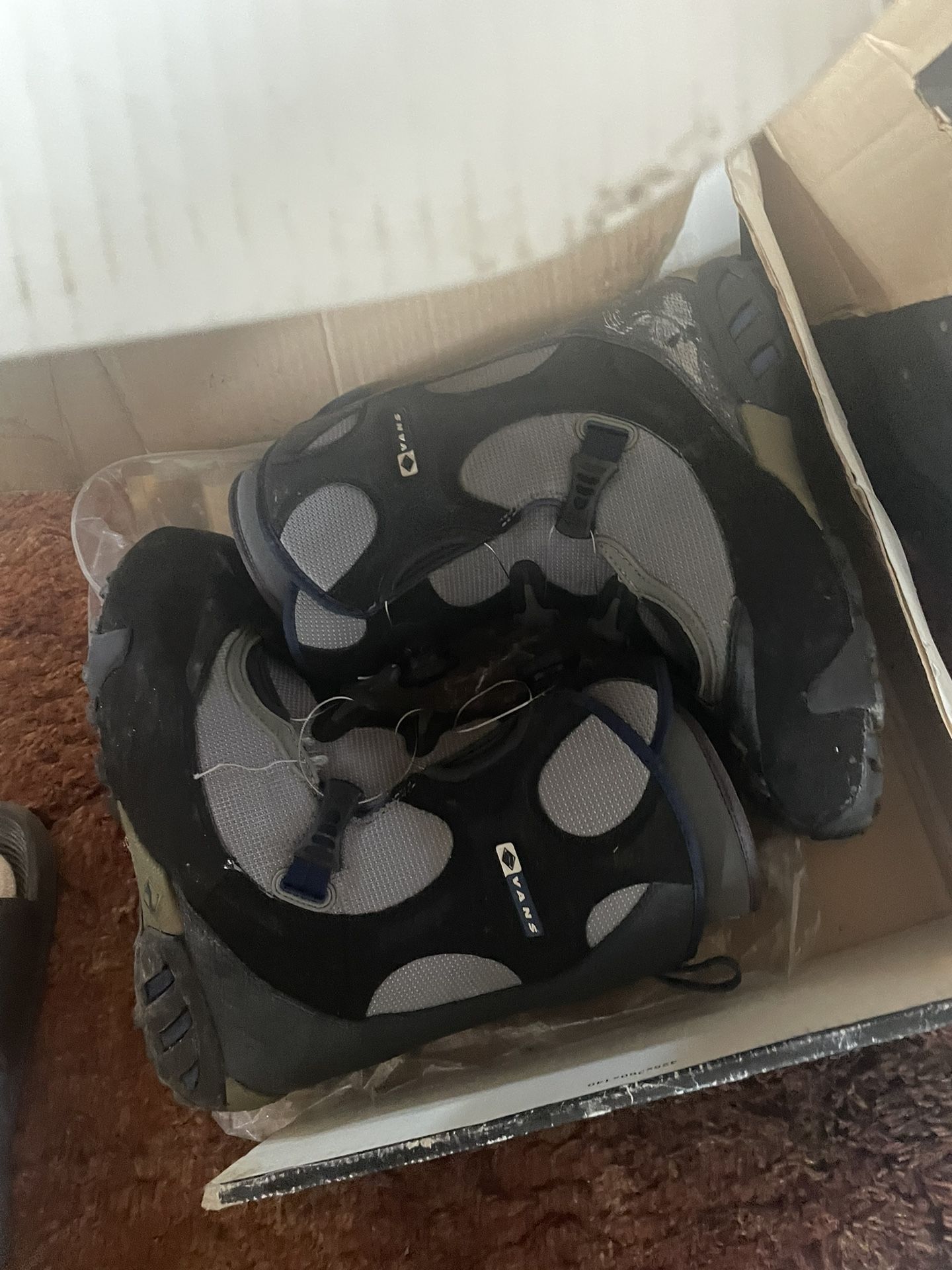 Vans BOA Snowboard Boots Size 9