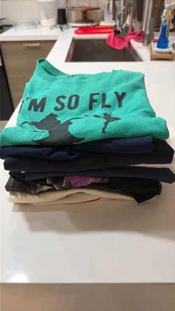 Disney "I'm So Fly" Graphic T-Shirt lot