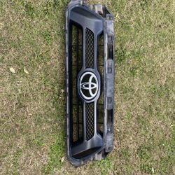 2012-2015 Toyota Tacoma Truck Bumper Grill Parts