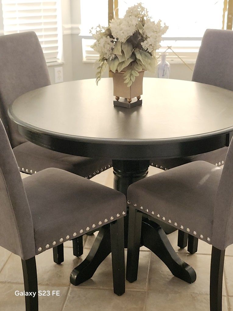 Dining Room Table And Chairs