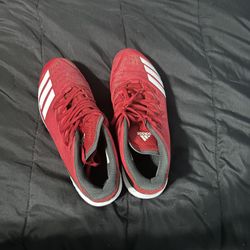 softball cleats