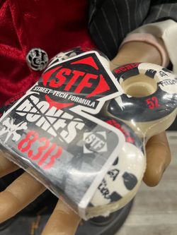 Brand New Bones STF (street tech formula) 52mm Skateboard Wheels
