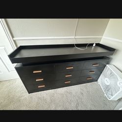 Dresser-9 Drawers 