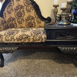 Traditional Entrance Bench