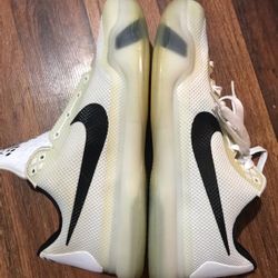 Nike Kobe Fundamentals 15 Size 12 