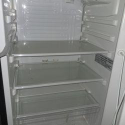 Insignia Mini Fridge 