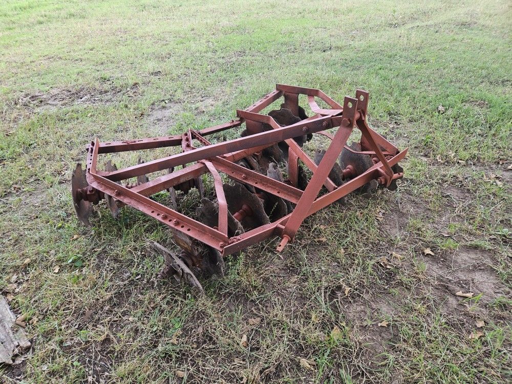 6ft 3pt tractor Disk