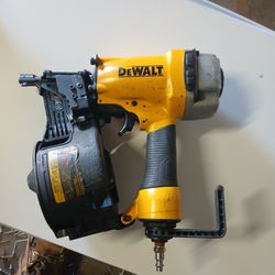 DEWALT coil Siding And Fencing Nailer