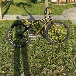 Se Bike Blocks Flyer (TRADES)