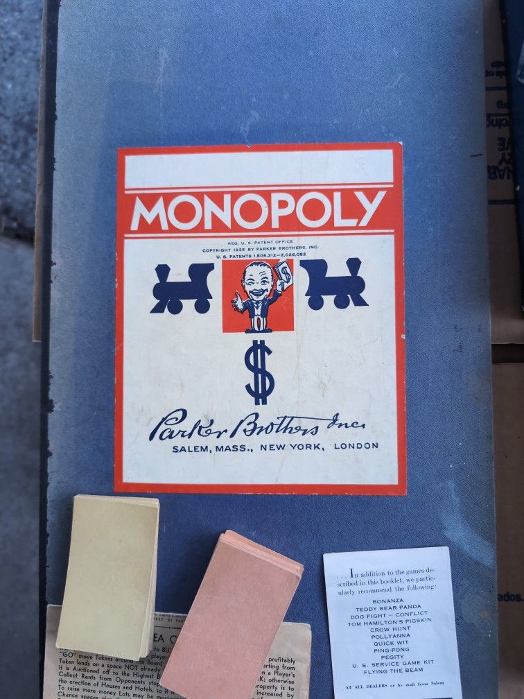 1935 Vintage Monopoly Board Game