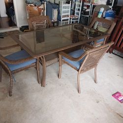 Patio Dining Set With 4 Chairs