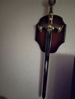 Decorative Medieval Sword with Wall Plaque