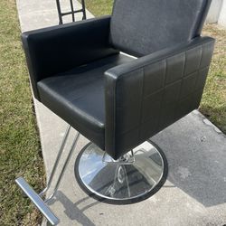 Barber / Hairstyle / Makeup Chair
