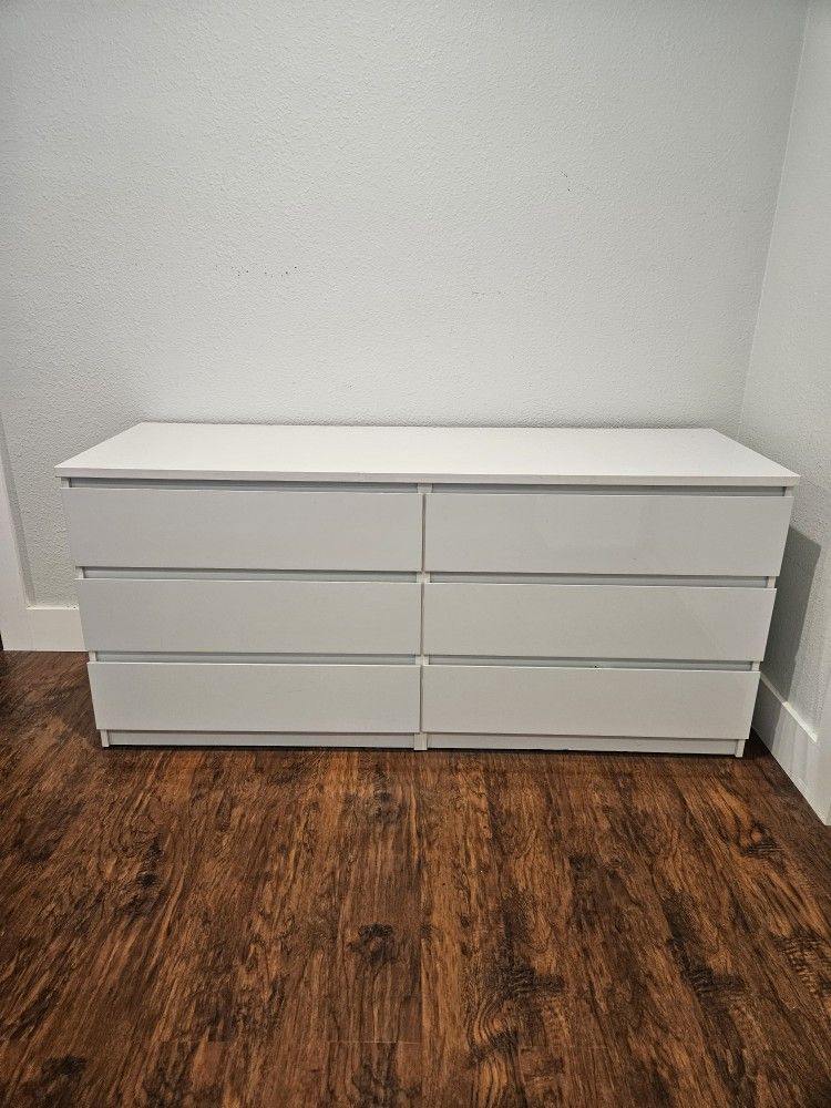 Dresservand Tall Boy