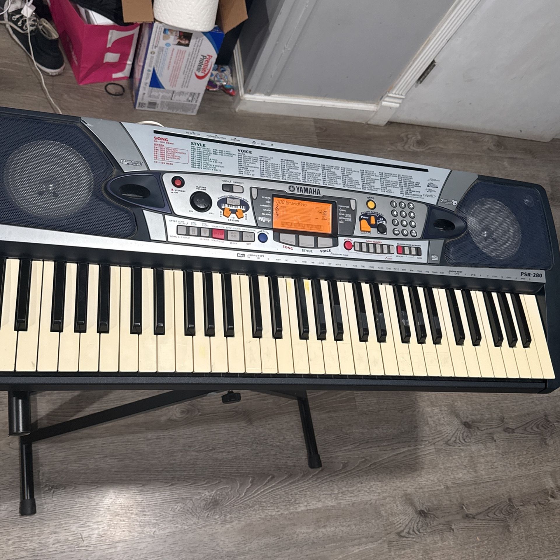 Yamaha Keyboard PSR280