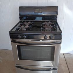 FRIGIDAIRE, GAS  STOVE.