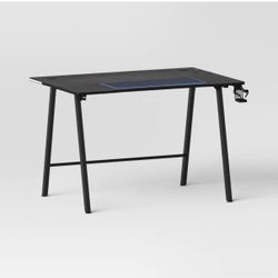 Room essentials Gaming Desk w/LED lights & head phone holder