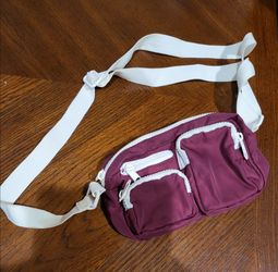 👜 Art Class Burgundy Crossbody Bag – Multi-Pocket Adjustable Strap